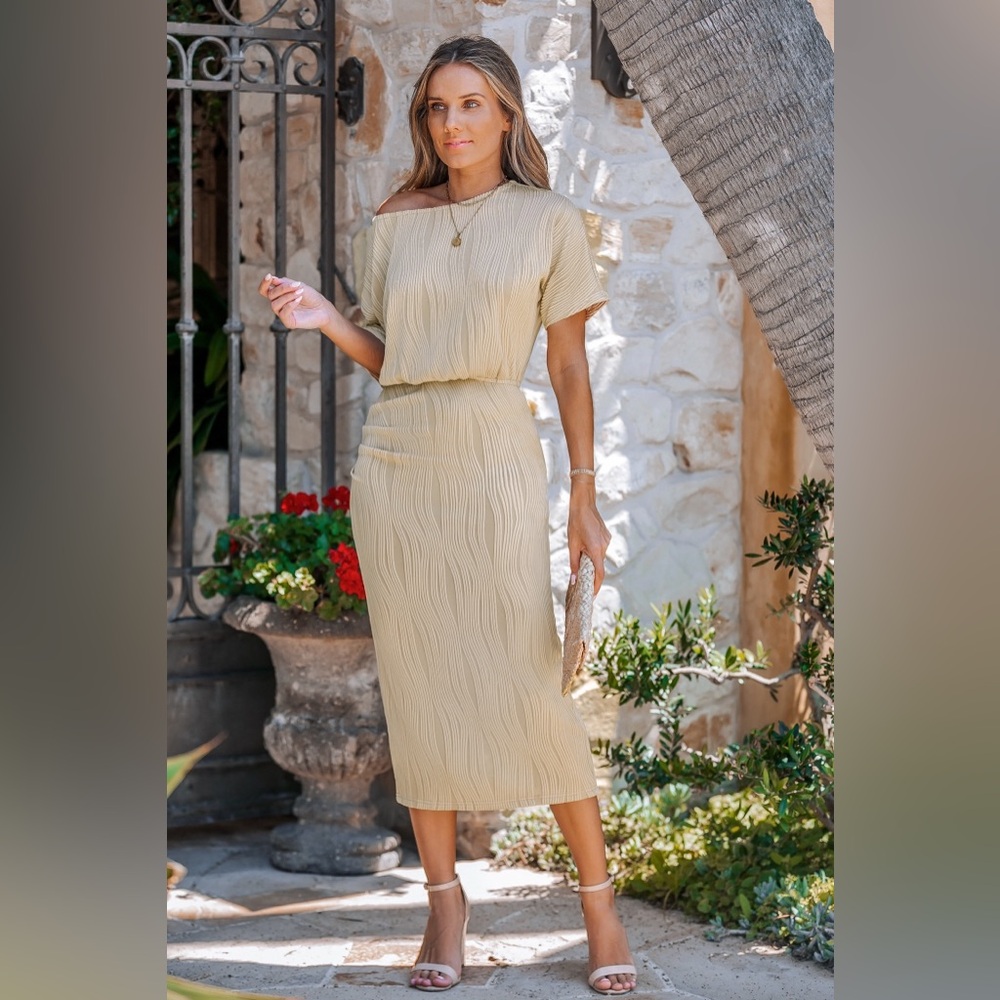 Apricot Tonal Wave Off-Shoulder Midi Dress